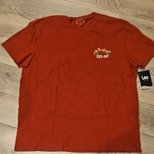 LEE Men's Fiery Graphic Red Short Sleeve Tee  NWT